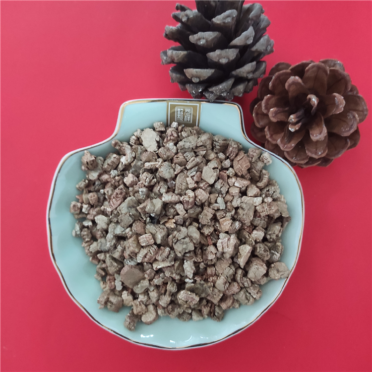 供應(yīng)化工防滲漏大顆粒膨脹蛭石